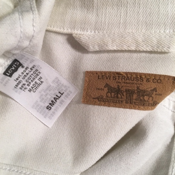 LEVI STRAUSS & CO. Original Trucker Jacket, CROPPED, WHITE, NWOT, Size S - Picture 3 of 8